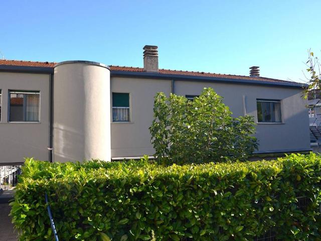 Villa Indipendente in vendita a Como, Lombardia