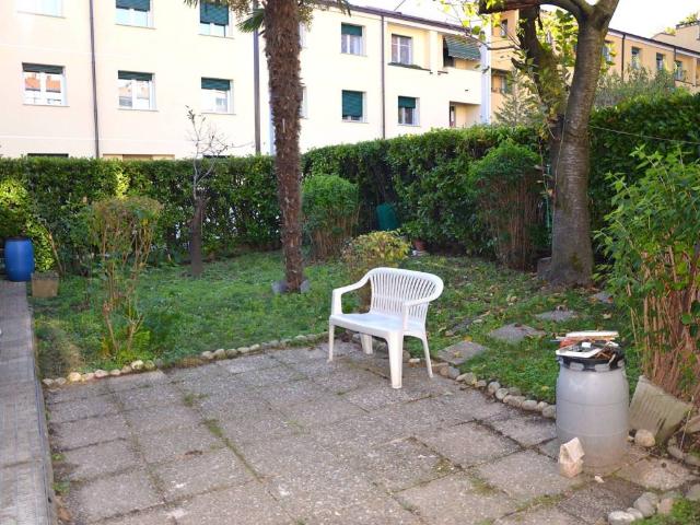 Villa Indipendente in vendita a Como, Lombardia