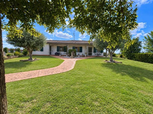 Villa Indipendente in vendita a Concamarise, Verona
