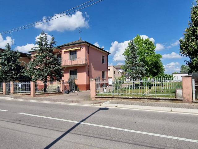 Villa Indipendente in vendita a Concamarise, Veneto