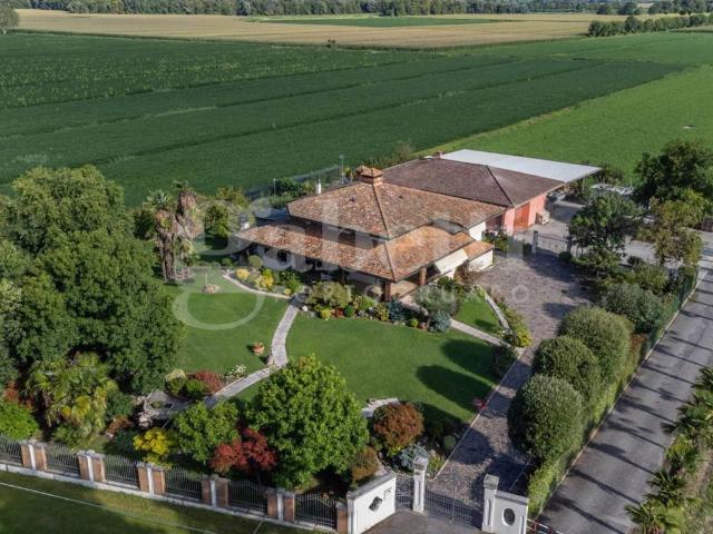 Villa Indipendente in vendita a Concordia Sagittaria, Veneto