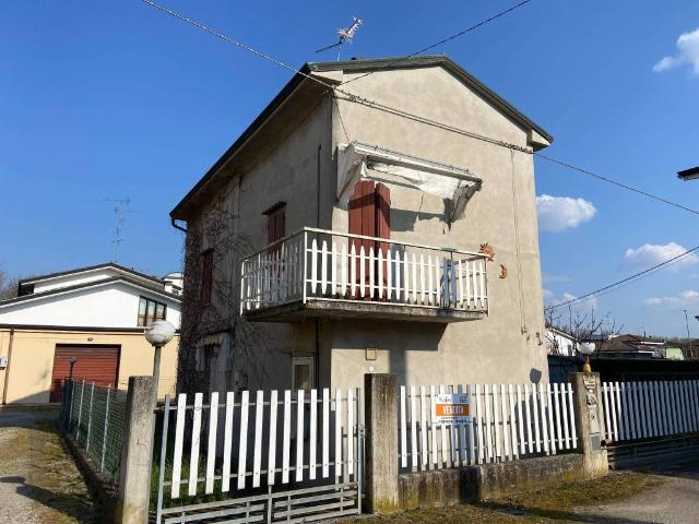 Villa Indipendente in vendita a Unione Comuni Modenesi Area Nord, Concordia Sulla Secchia