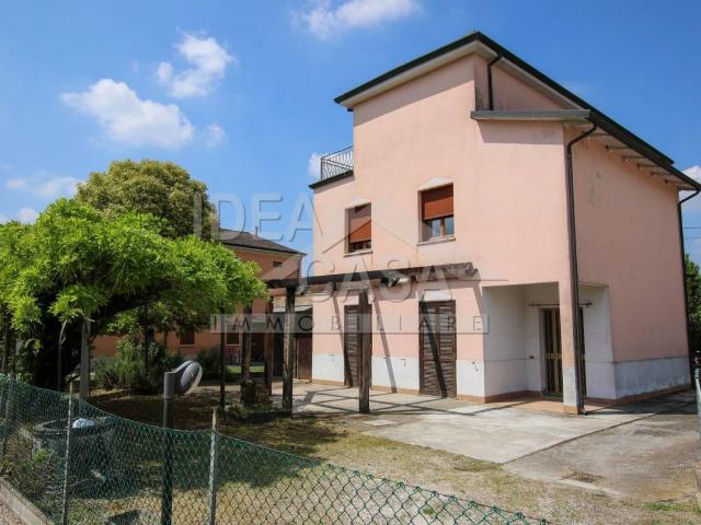 Villa Indipendente in vendita a Unione Comuni Modenesi Area Nord, Concordia Sulla Secchia