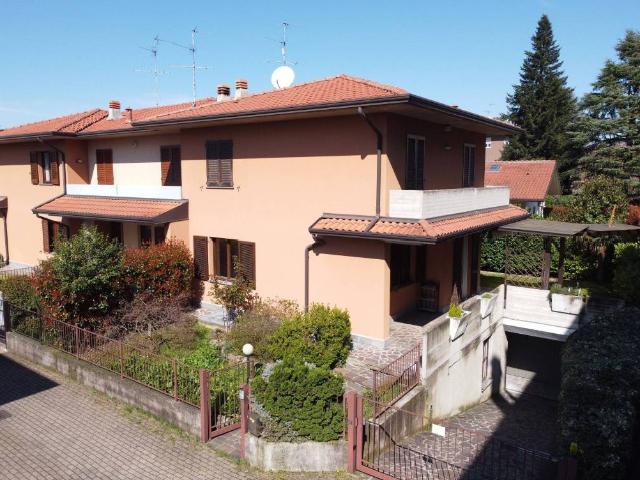 Villa Indipendente in vendita a Cascina San Vincenzo, Concorezzo