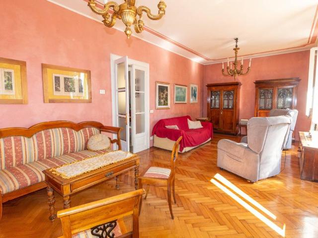 Villa Indipendente in vendita a Conegliano, Veneto