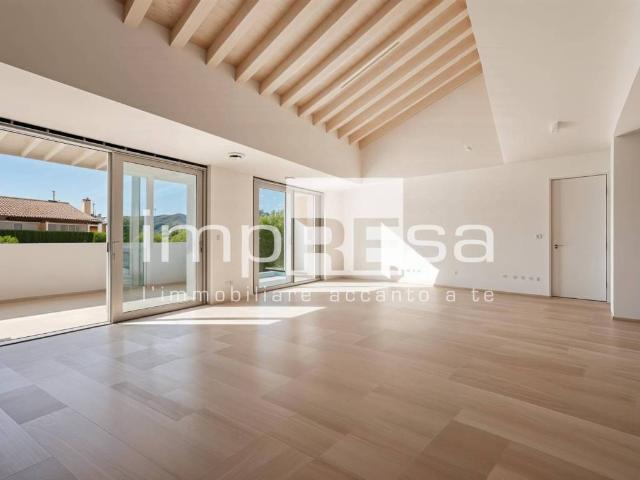 Villa Indipendente in vendita a Parè, Conegliano