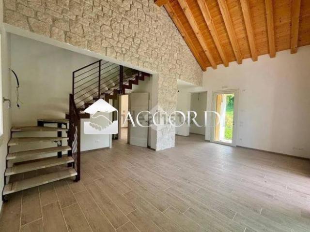 Villa Indipendente in vendita a Monticella, Conegliano