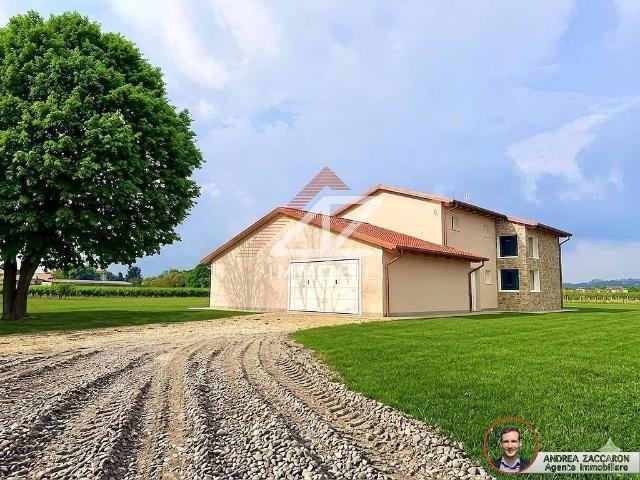 Villa Indipendente in vendita a Conegliano, Veneto