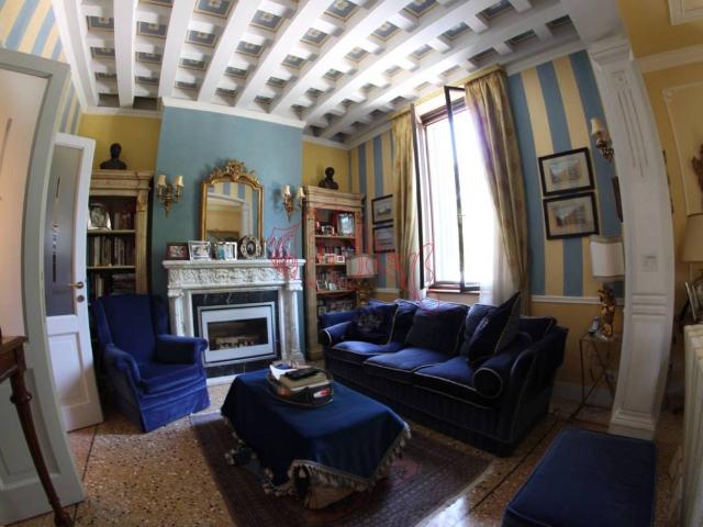 Villa Indipendente in vendita a Conegliano, Veneto
