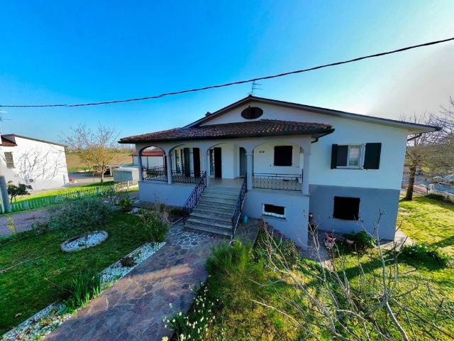 Villa Indipendente in vendita a Unione dei comuni della Bassa Romagna, Conselice