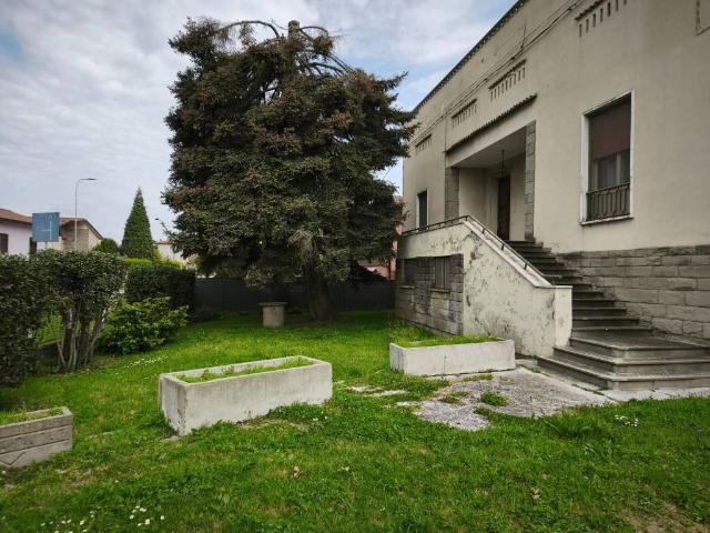 Villa Indipendente in vendita a Unione dei comuni della Bassa Romagna, Conselice