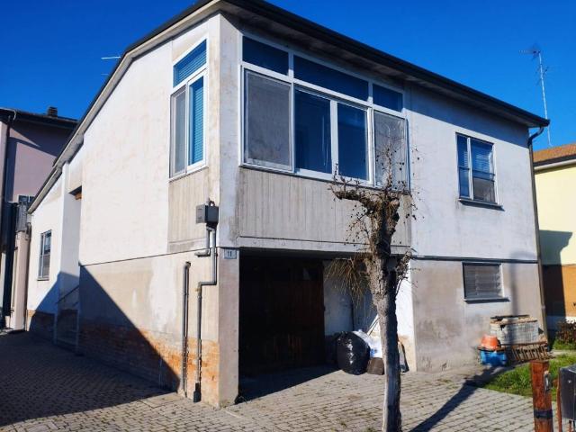 Villa Indipendente in vendita a Unione dei comuni della Bassa Romagna, Conselice