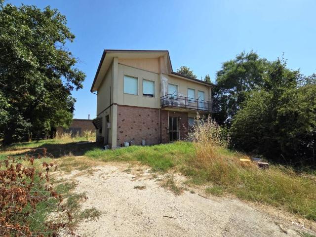Villa Indipendente in vendita a Unione dei comuni della Bassa Romagna, Conselice