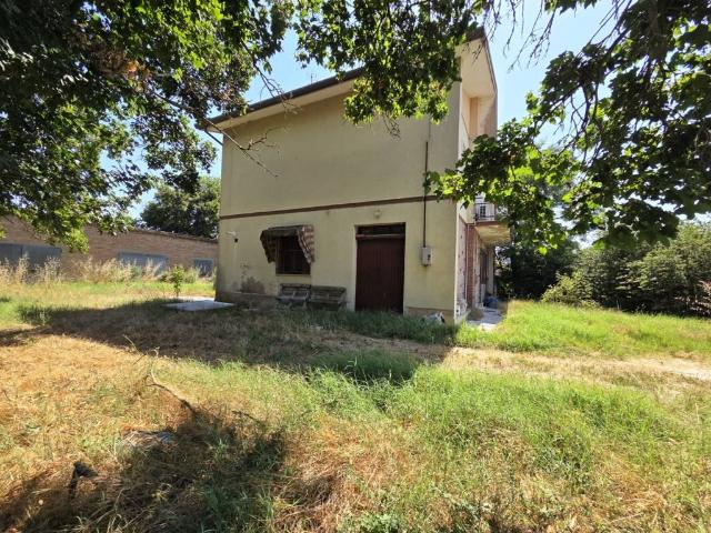 Villa Indipendente in vendita a Unione dei comuni della Bassa Romagna, Conselice