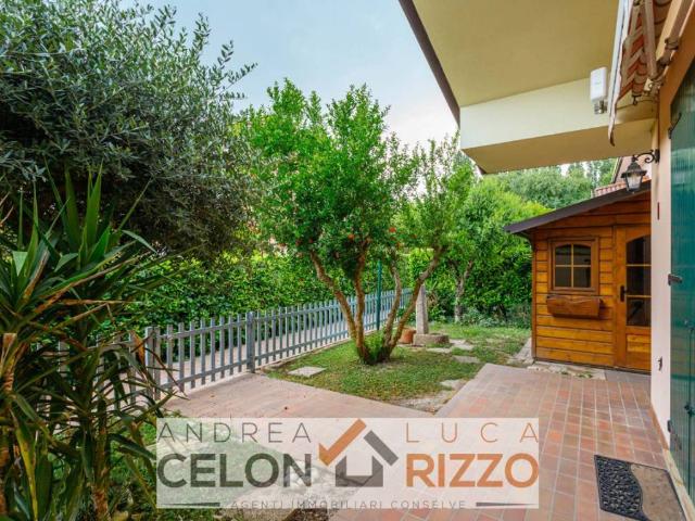 Villa Indipendente in vendita a Conselve, Veneto