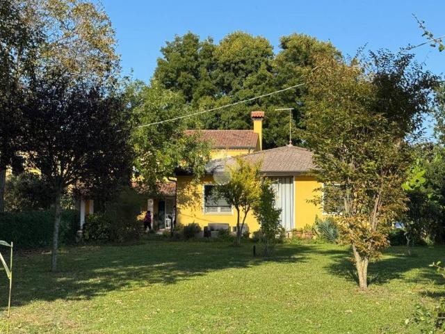 Villa Indipendente in vendita a Conselve, Veneto