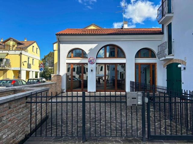 Villa Indipendente in vendita a Conselve, Veneto