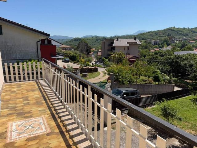 Villa Indipendente in vendita a Contrada, Avellino