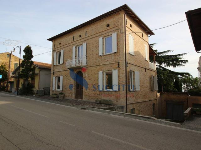 Casa in vendita a Unione dei Comuni della Val Vibrata, Controguerra