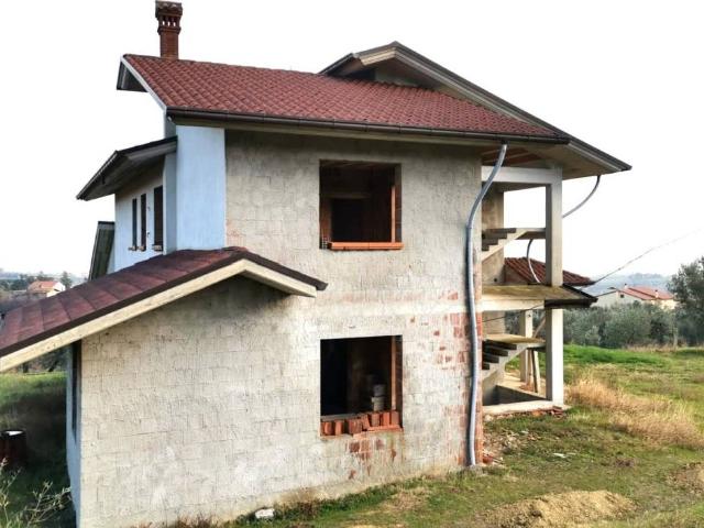 Villa Indipendente in vendita a Controguerra, Teramo