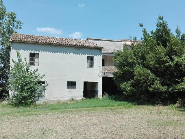 Villa Indipendente in vendita a Unione dei Comuni della Val Vibrata, Controguerra