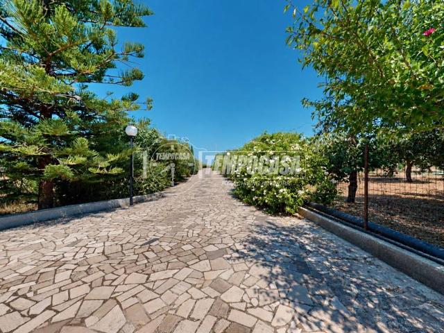 Villa Indipendente in vendita a Conversano, Bari