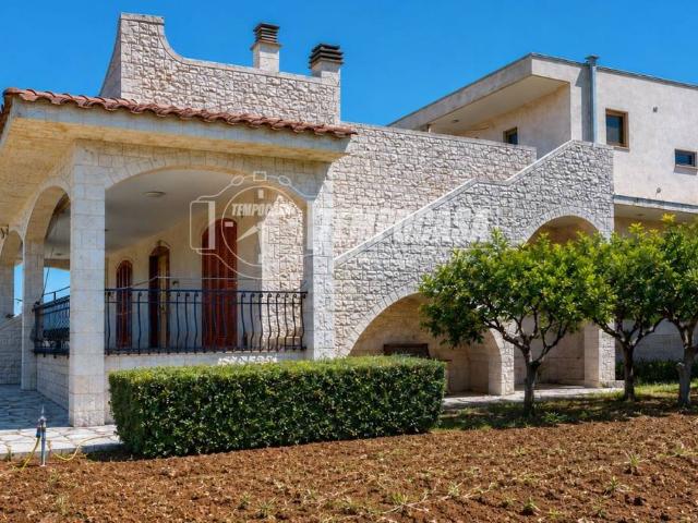 Villa Indipendente in vendita a Contrada Casopietro, Conversano