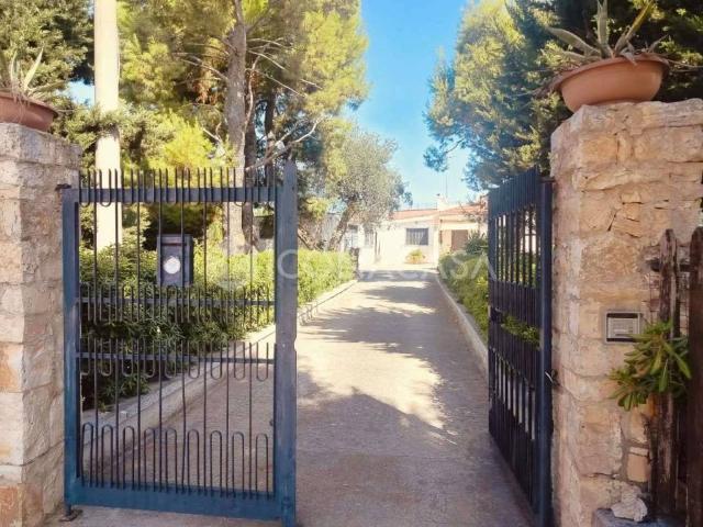 Villa Indipendente in vendita a Puglia, Bari