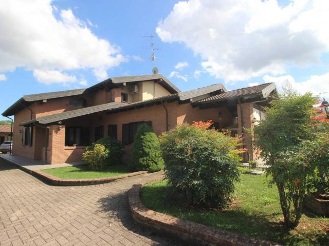 Villa Indipendente in vendita a Piemonte, Alessandria