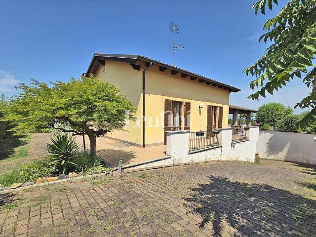 Villa Indipendente in vendita a Piemonte, Alessandria