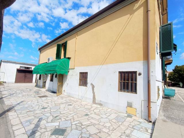 Villa Indipendente in vendita a Unione Terre e Fiumi, Copparo