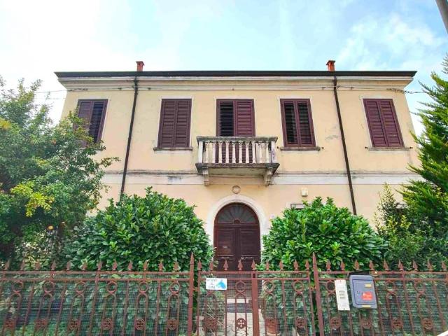 Villa Indipendente in vendita a Unione Terre e Fiumi, Copparo