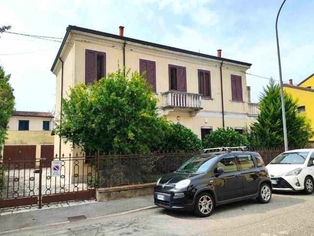 Villa Indipendente in vendita a Unione Terre e Fiumi, Copparo
