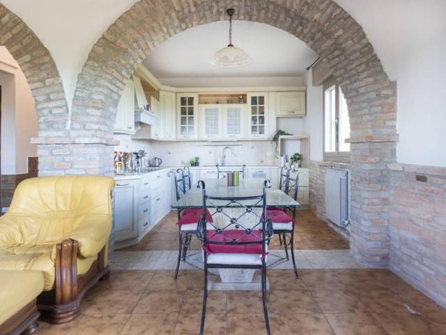 Villa Indipendente in vendita a Unione Terre e Fiumi, Copparo