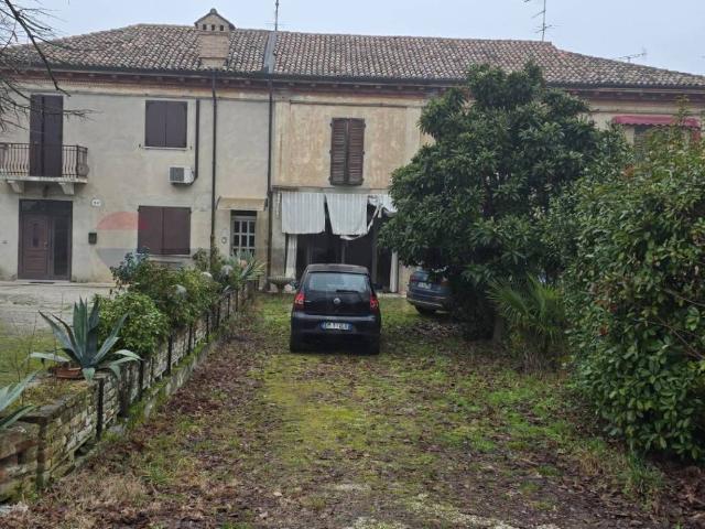 Villa Indipendente in vendita a Unione Terre e Fiumi, Copparo