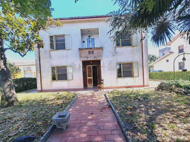 Villa Indipendente in vendita a Unione Terre e Fiumi, Copparo