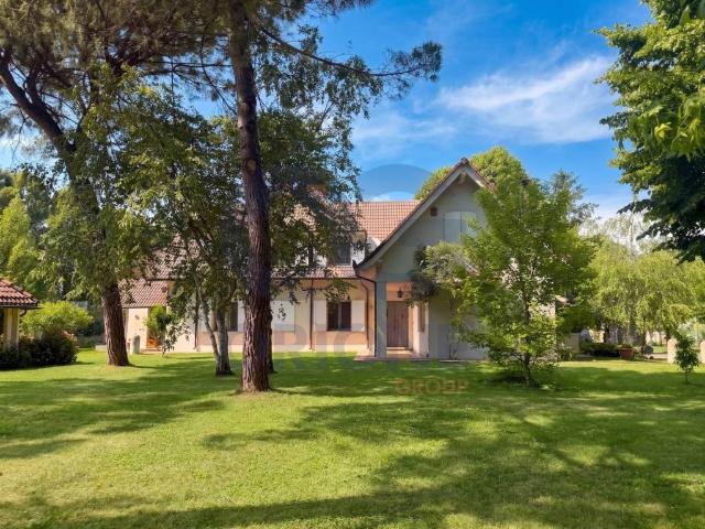 Villa Indipendente in vendita a Unione Terre e Fiumi, Copparo