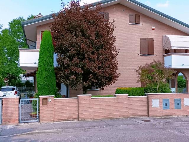 Villa Indipendente in vendita a Unione Terre e Fiumi, Copparo