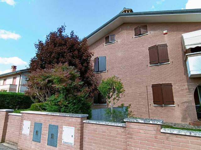 Villa Indipendente in vendita a Unione Terre e Fiumi, Copparo