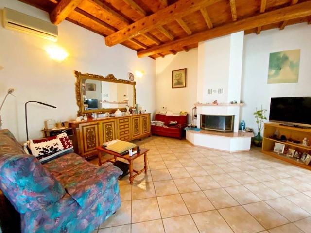 Villa Indipendente in vendita a Unione Terre e Fiumi, Copparo