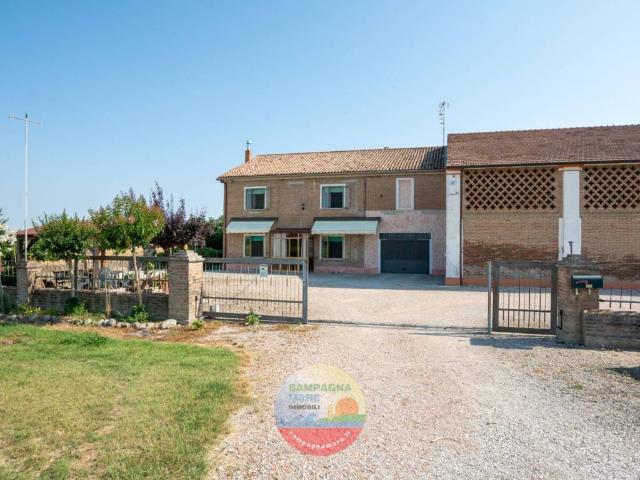 Villa Indipendente in vendita a Unione Terre e Fiumi, Copparo