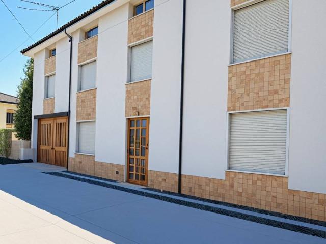 Villa Indipendente in vendita a Corana, Lombardia