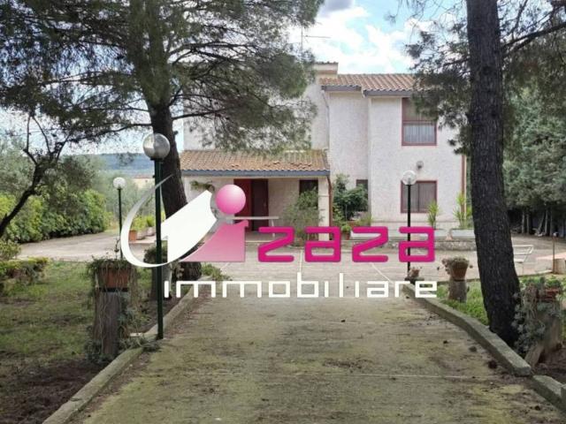 Villa Indipendente in vendita a Corato, Bari