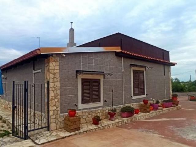 Villa Indipendente in vendita a Puglia, Bari