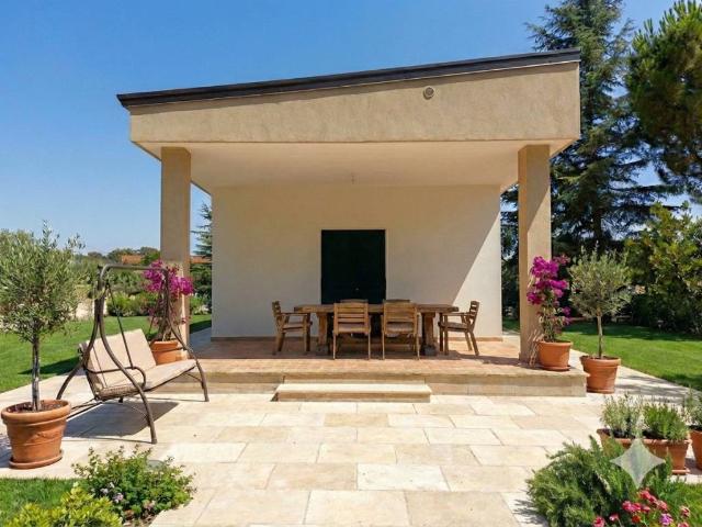 Villa Indipendente in vendita a Puglia, Bari