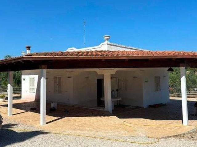 Villa Indipendente in vendita a Corato, Bari