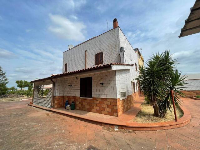 Villa Indipendente in vendita a Oasi di Nazareth, Corato