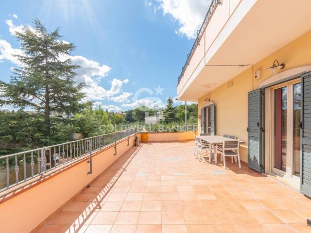 Villa Indipendente in vendita a Corato, Bari