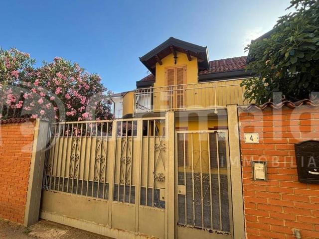 Villa Indipendente in vendita a Castellazzo de' Stampi, Corbetta