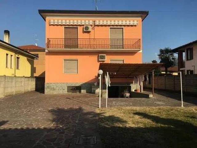 Villa Indipendente in vendita a Cerello, Corbetta